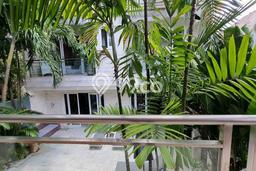 Rumah Mewah LB 200m2 Siap Pakai Desain Elegan di Seminyak, Badung Rumah Mewah LB 200m2 Siap Pakai Desain Elegan di Seminyak, Badung