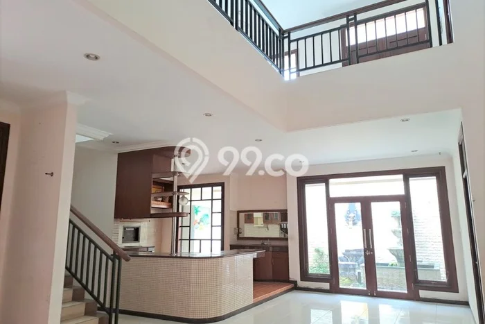 Rumah Mewah LB 415m2 Siap Pakai Desain Elegan di Gatot Subroto, Denpasar Rumah Mewah LB 415m2 Siap Pakai Desain Elegan di Gatot Subroto, Denpasar