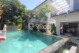 Rumah Mewah LB 250m2 Siap Huni Desain Elegan di Nusa Dua, Badung Rumah Mewah LB 250m2 Siap Huni Desain Elegan di Nusa Dua, Badung
