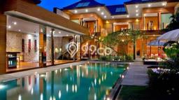 Jual Rumah Mewah Megah Dengan View Eksklusif di Seminyak, Badung Jual Rumah Mewah Megah Dengan View Eksklusif di Seminyak, Badung
