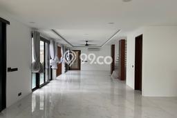 Rumah Mewah LB 290m2 Siap Pakai Desain Elegan di Umalas, Badung Rumah Mewah LB 290m2 Siap Pakai Desain Elegan di Umalas, Badung