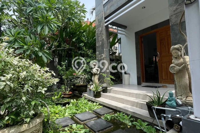Jual Rumah Luas Megah Dengan View Cantik di Umalas, Badung Jual Rumah Luas Megah Dengan View Cantik di Umalas, Badung