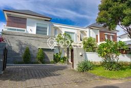 Ready to Use! Premium House LT 1200m2 Desain Modern di Uluwatu Ready to Use! Premium House LT 1200m2 Desain Modern di Uluwatu