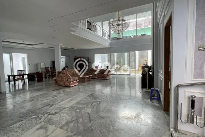 Rumah Elit Modern Tanpa Renovasi di Gatot Subroto Denpasar Rumah Elit Modern Tanpa Renovasi di Gatot Subroto Denpasar