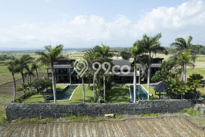 Rumah Mewah LB 1440m2 Siap Huni Desain Elegan di Beraban, Tabanan Rumah Mewah LB 1440m2 Siap Huni Desain Elegan di Beraban, Tabanan
