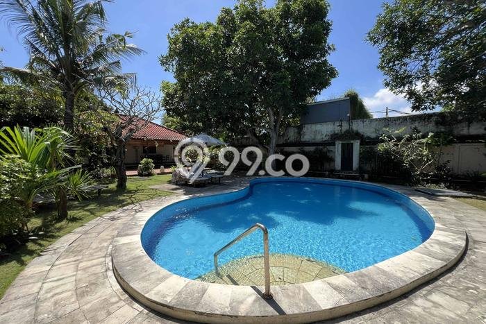 Dijual Rumah Luas Elegan Dengan View Eksklusif di Seminyak, Badung Dijual Rumah Luas Elegan Dengan View Eksklusif di Seminyak, Badung