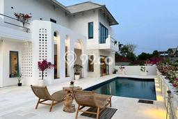 Jual Rumah Mewah Megah Dengan View Cantik di Tanjung Benoa, Badung Jual Rumah Mewah Megah Dengan View Cantik di Tanjung Benoa, Badung