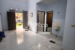 Rumah Luas Asri 2 KT Siap Pakai di Alam Sutera Tangerang Rumah Luas Asri 2 KT Siap Pakai di Alam Sutera Tangerang