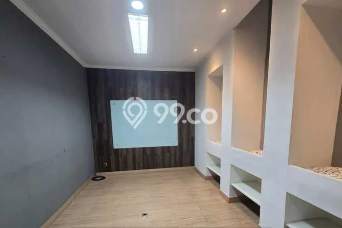 Disewakan Ruko di Pusat Kota Tangerang Selatan Ramai Strategis Disewakan Ruko di Pusat Kota Tangerang Selatan Ramai Strategis