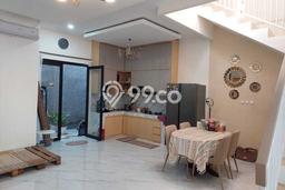 Dijual Cepat Rumah Favorit Siap Huni LB 130m2 di Ciputat Timur, Tangerang Selatan Dijual Cepat Rumah Favorit Siap Huni LB 130m2 di Ciputat Timur, Tangerang Selatan
