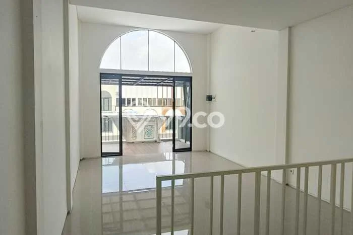 Unit Ruko Dijual di Kedamean Gresik Luas Tanah 68m2, Luas Bangunan 100m2 Unit Ruko Dijual di Kedamean Gresik Luas Tanah 68m2, Luas Bangunan 100m2