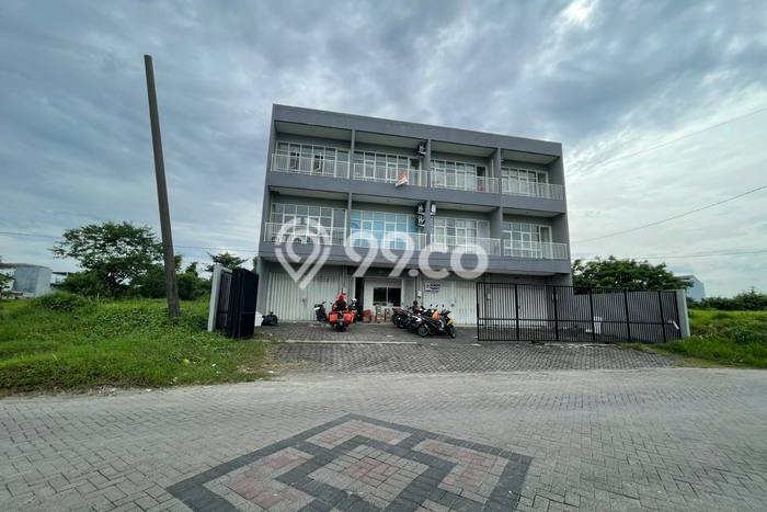 Unit Ruko Strategis di Wiyung, Surabaya Potensi Bisnis Besar Unit Ruko Strategis di Wiyung, Surabaya Potensi Bisnis Besar