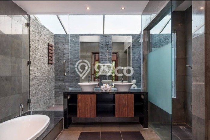 Rumah Eksklusif Dijual LT 445m2 di Seminyak, Badung Rumah Eksklusif Dijual LT 445m2 di Seminyak, Badung