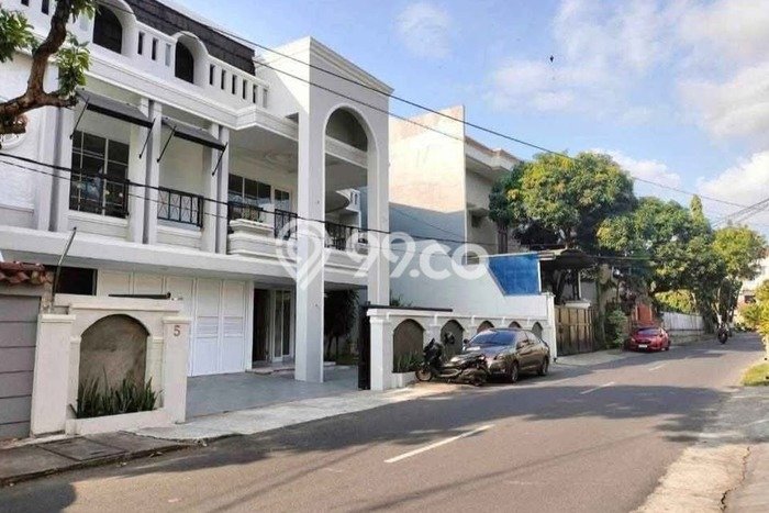 Siap Huni Hunian Elit 6 Kamar di Denpasar Utara Dekat ke Mana Saja Siap Huni Hunian Elit 6 Kamar di Denpasar Utara Dekat ke Mana Saja
