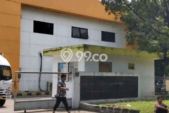 Gudang Dijual di Prime Area Bekasi Luas 1964m2 Gudang Dijual di Prime Area Bekasi Luas 1964m2
