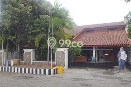 Rumah Modern Minimalis 4 Kamar Siap Huni di Rungkut Rumah Modern Minimalis 4 Kamar Siap Huni di Rungkut