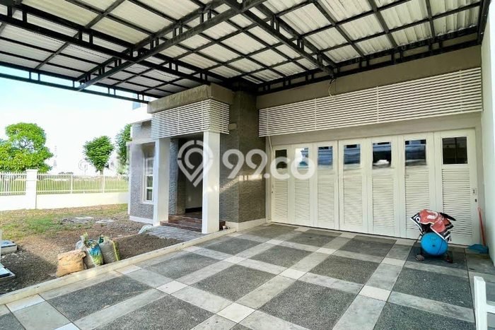 Rumah Elit LB 540m2 Siap Huni Desain Elegan di Middle East Ring Road, Surabaya Rumah Elit LB 540m2 Siap Huni Desain Elegan di Middle East Ring Road, Surabaya