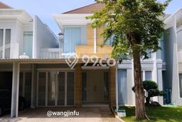 Hunian Mewah LB 285m2 Siap Huni Desain Elegan di Pakuwon City, Surabaya Hunian Mewah LB 285m2 Siap Huni Desain Elegan di Pakuwon City, Surabaya