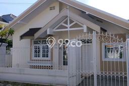Rumah Modern 3 KT di Sutorejo Surabaya Unfurnished Rumah Modern 3 KT di Sutorejo Surabaya Unfurnished