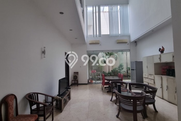For Sale! Premium House LT 288m2 Desain Elegan di Middle East Ring Road For Sale! Premium House LT 288m2 Desain Elegan di Middle East Ring Road