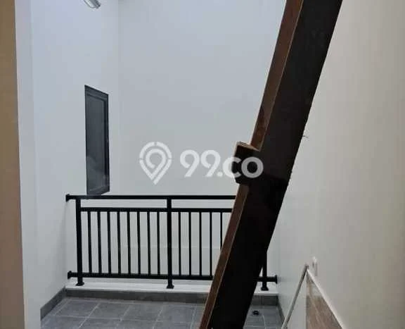 Lokasi terbaik! Rumah siap huni disewakan di BSD LB 210m2 Lokasi terbaik! Rumah siap huni disewakan di BSD LB 210m2