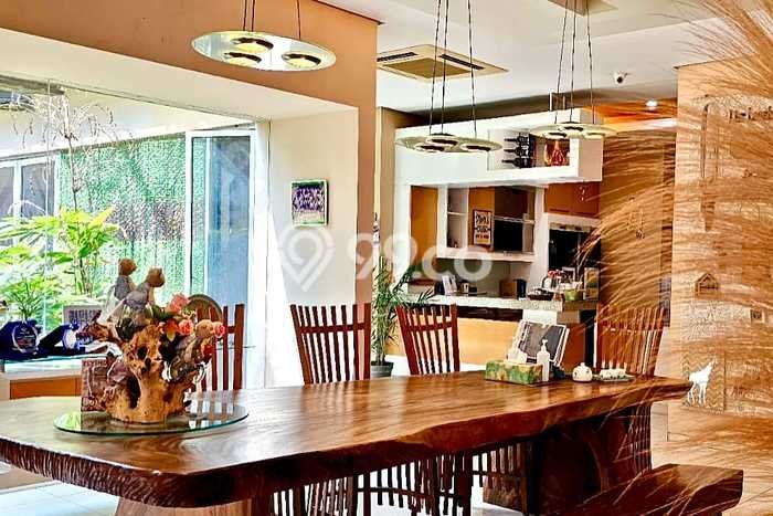 Ready to Use! Luxury House LT 630m2 Desain Modern di Alam Sutera Ready to Use! Luxury House LT 630m2 Desain Modern di Alam Sutera