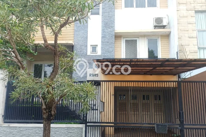 Rumah sewa siap pakai 3 Kamar Tidur di Permata Buana, Jakarta Barat Rumah sewa siap pakai 3 Kamar Tidur di Permata Buana, Jakarta Barat