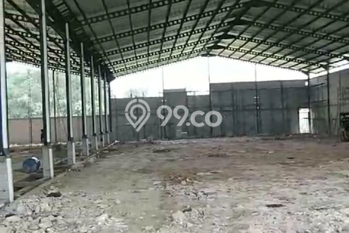 Gudang disewakan di Cikande Serang dengan luas bangunan 1350m2 Gudang disewakan di Cikande Serang dengan luas bangunan 1350m2
