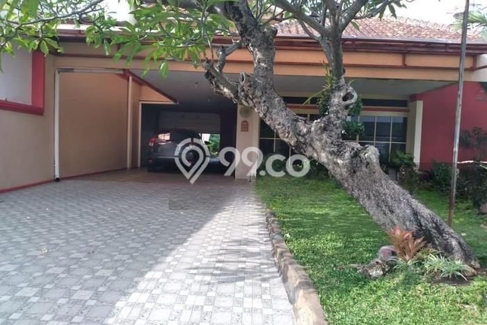 For Sale! Premium House LT 746m2 Desain Modern di Soekarno Hatta For Sale! Premium House LT 746m2 Desain Modern di Soekarno Hatta