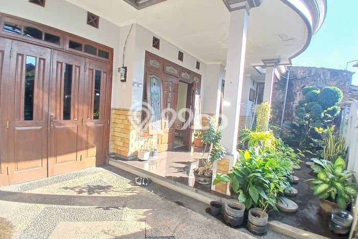 Unit Kost Dijual di Kawasan Lowokwaru Malang dengan 9 KT Unit Kost Dijual di Kawasan Lowokwaru Malang dengan 9 KT