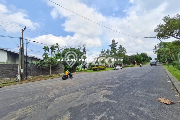 Hunian Mewah LB 1000m2 Siap Huni Desain Elegan di Villa Puncak Tidar, Malang Hunian Mewah LB 1000m2 Siap Huni Desain Elegan di Villa Puncak Tidar, Malang