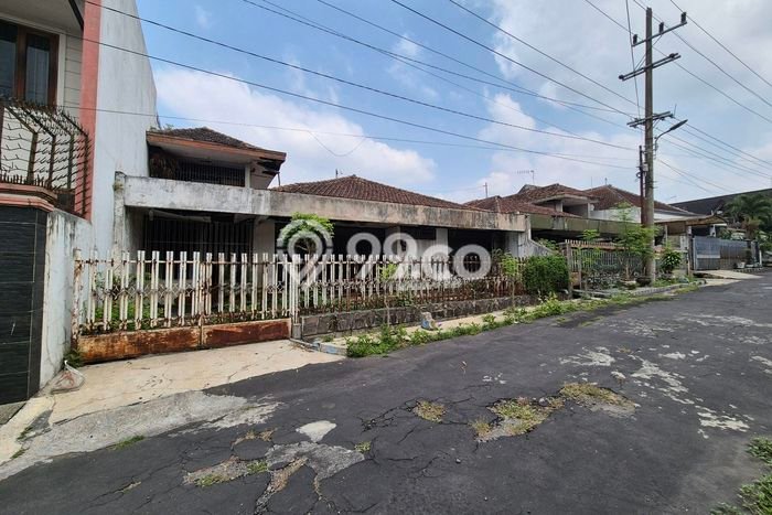 Rumah Modern Cantik 3 Kamar Siap Huni di Klojen Rumah Modern Cantik 3 Kamar Siap Huni di Klojen