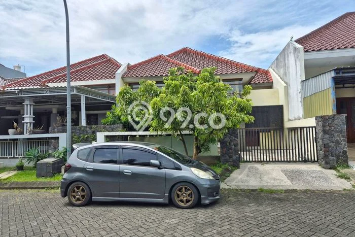 For Sale Rumah 3 Kamar Lokasi Ideal Bagus dan Strategis di Blimbing For Sale Rumah 3 Kamar Lokasi Ideal Bagus dan Strategis di Blimbing