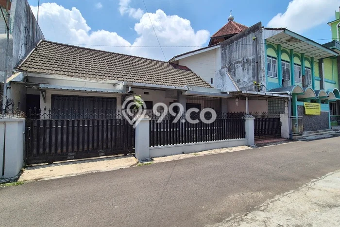 For Sale Rumah 3 Kamar Lokasi Ideal Nyaman dan Strategis di Lowokwaru For Sale Rumah 3 Kamar Lokasi Ideal Nyaman dan Strategis di Lowokwaru