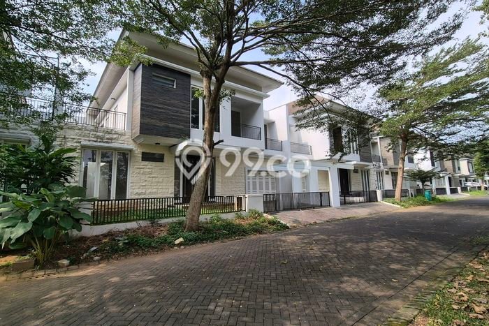 Dijual Rumah Mewah Exclusive di Blimbing, Malang Dijual Rumah Mewah Exclusive di Blimbing, Malang