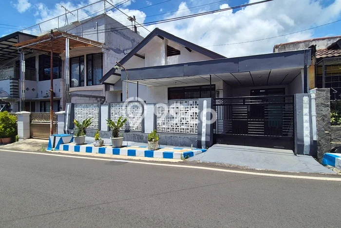 Dijual Rumah Minimalis Bagus Punya 4 KT di Lowokwaru Malang SHM Dijual Rumah Minimalis Bagus Punya 4 KT di Lowokwaru Malang SHM