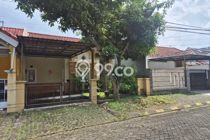 Hunian Cantik Modern Lb 85m2 di Blimbing, Malang Hunian Cantik Modern Lb 85m2 di Blimbing, Malang
