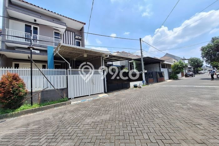 Rumah Modern Minimalis 4 KT Bisa Langsung Pindah di Blimbing Rumah Modern Minimalis 4 KT Bisa Langsung Pindah di Blimbing
