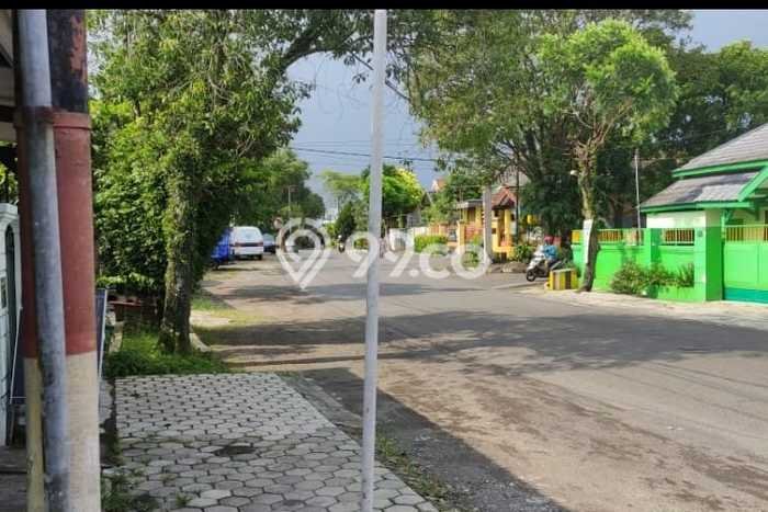 Jual Rumah Favorit Siap Huni LB 180m2 di Blimbing, Malang Jual Rumah Favorit Siap Huni LB 180m2 di Blimbing, Malang