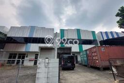 AREA BISNIS! Gudang di BSD, Luas 450m2m², Jalan Utama, Ramai AREA BISNIS! Gudang di BSD, Luas 450m2m², Jalan Utama, Ramai