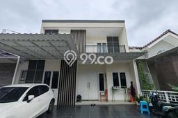 Jual Rumah Mewah Megah Dengan View Eksklusif di Alam Sutera, Tangerang Jual Rumah Mewah Megah Dengan View Eksklusif di Alam Sutera, Tangerang