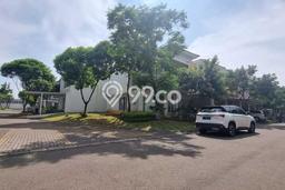 Ready to Use! Premium House LT 243m2 Desain Elegan di Gading Serpong Ready to Use! Premium House LT 243m2 Desain Elegan di Gading Serpong