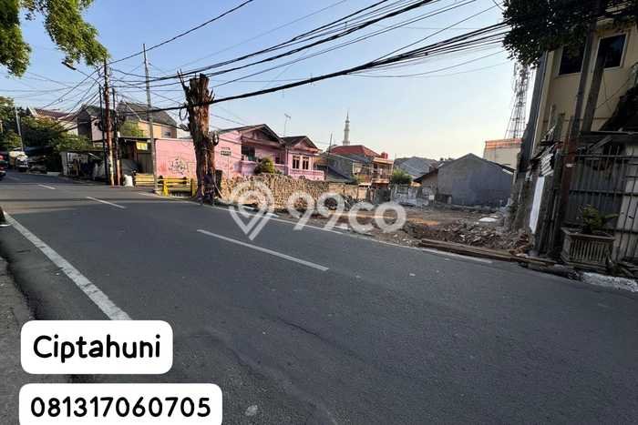 Dijual Tanah di Jakarta Timur, Luas 320m2 SHM Dijual Tanah di Jakarta Timur, Luas 320m2 SHM