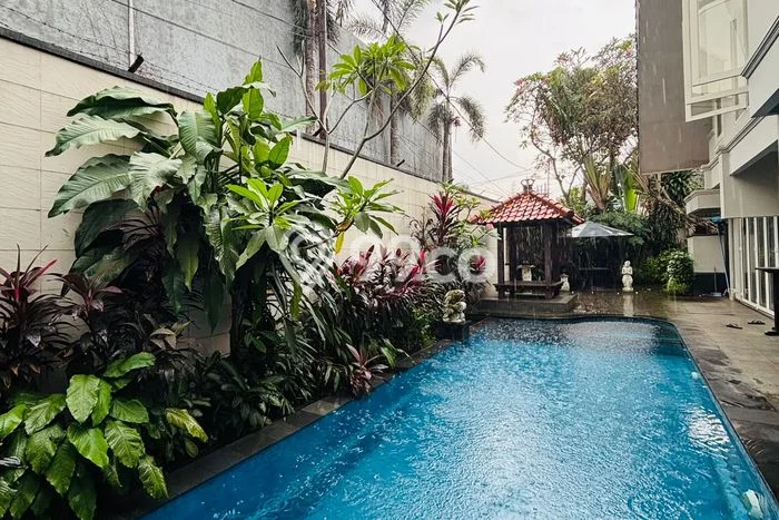 Rumah Disewakan Jakarta Selatan LT 520m2 LB 400m2 Kawasan Cipete Rumah Disewakan Jakarta Selatan LT 520m2 LB 400m2 Kawasan Cipete