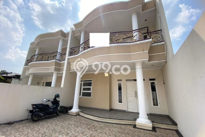 Rumah Sewa Bandung LT 150m2 LB 250m2 Area Turangga Rumah Sewa Bandung LT 150m2 LB 250m2 Area Turangga