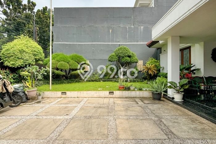 Hot Offer Hunian Premium Ideal dan Luas di Menteng, Jakarta Pusat Hot Offer Hunian Premium Ideal dan Luas di Menteng, Jakarta Pusat