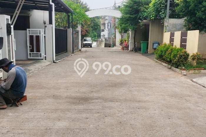 Tanah Dijual Lokasi Strategis di Jakarta Timur dengan Luas 200m2 Tanah Dijual Lokasi Strategis di Jakarta Timur dengan Luas 200m2