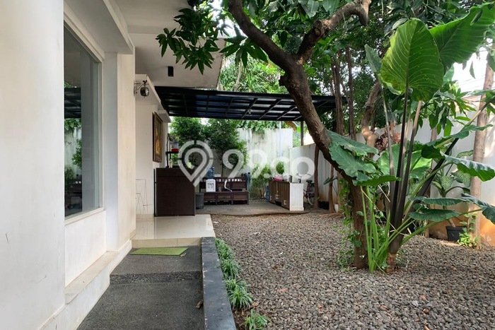 Rumah Elit Modern Tanpa Renovasi di Mampang Jakarta Selatan Rumah Elit Modern Tanpa Renovasi di Mampang Jakarta Selatan