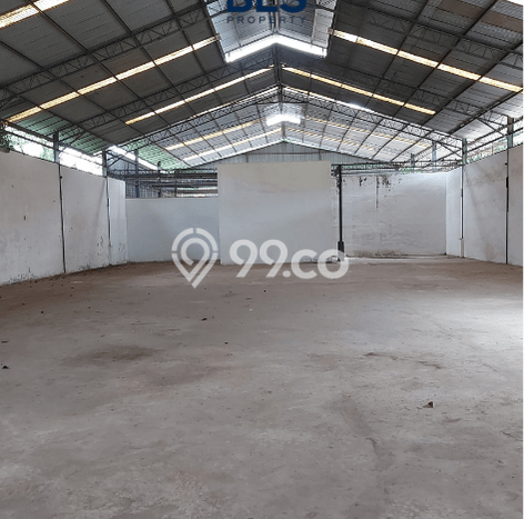 AREA KOMERSIAL! Gudang di Hamparan Perak, Luas 720m², Posisi Premium AREA KOMERSIAL! Gudang di Hamparan Perak, Luas 720m², Posisi Premium