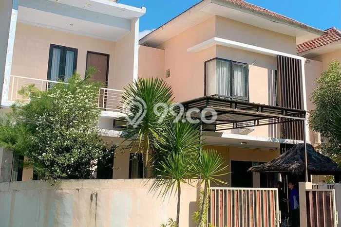 Siap Huni Rumah Mewah 6 Kamar di Mataram Dekat ke Mana Pun Siap Huni Rumah Mewah 6 Kamar di Mataram Dekat ke Mana Pun